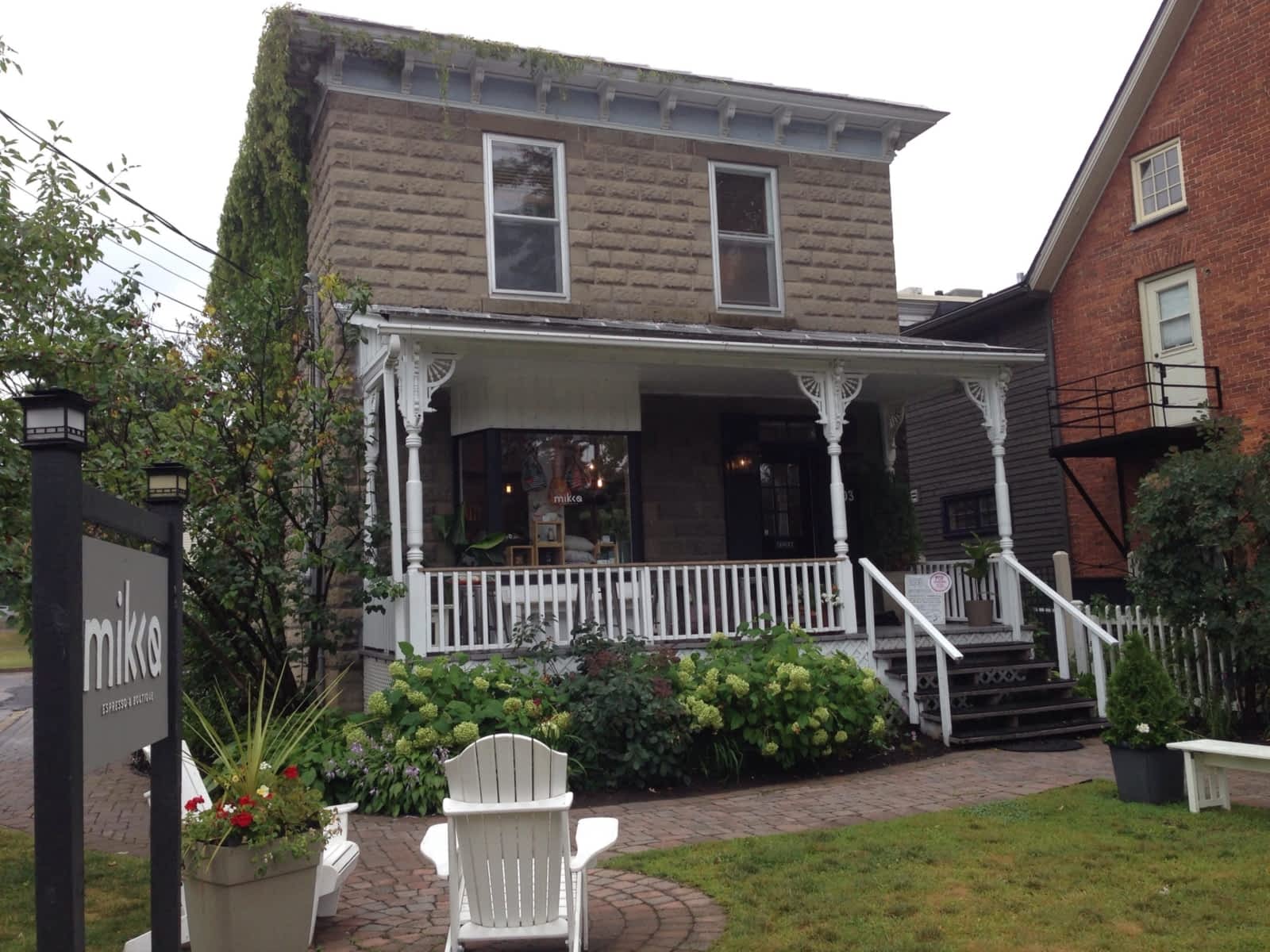Photo credit: yellowpages.ca