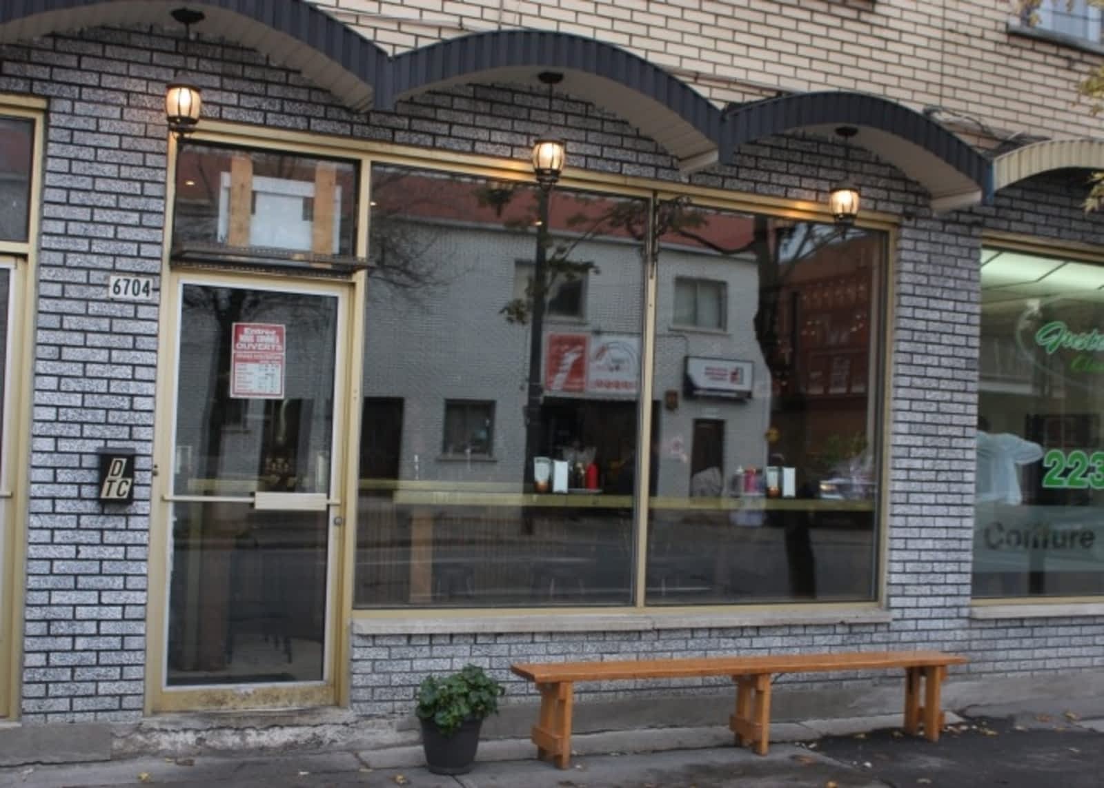 Photo credit: yellowpages.ca