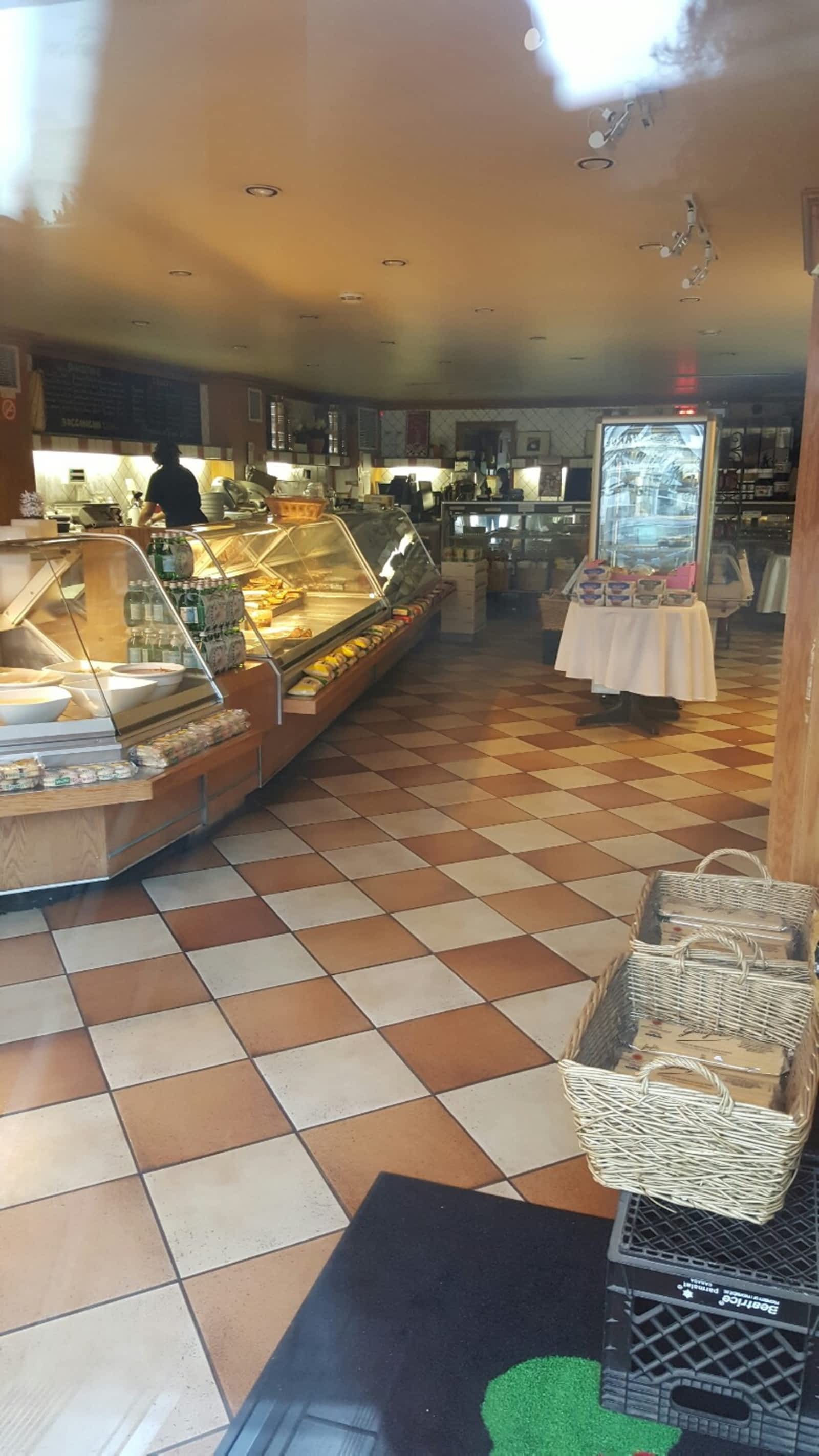 Photo credit: yellowpages.ca