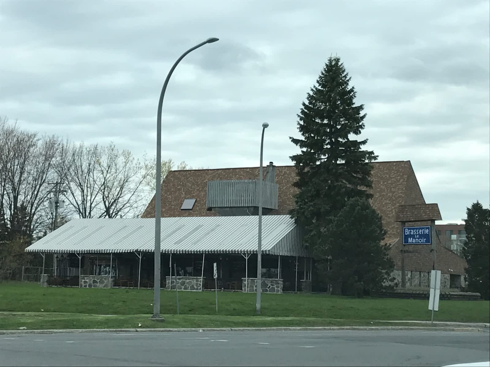 Photo credit: yellowpages.ca