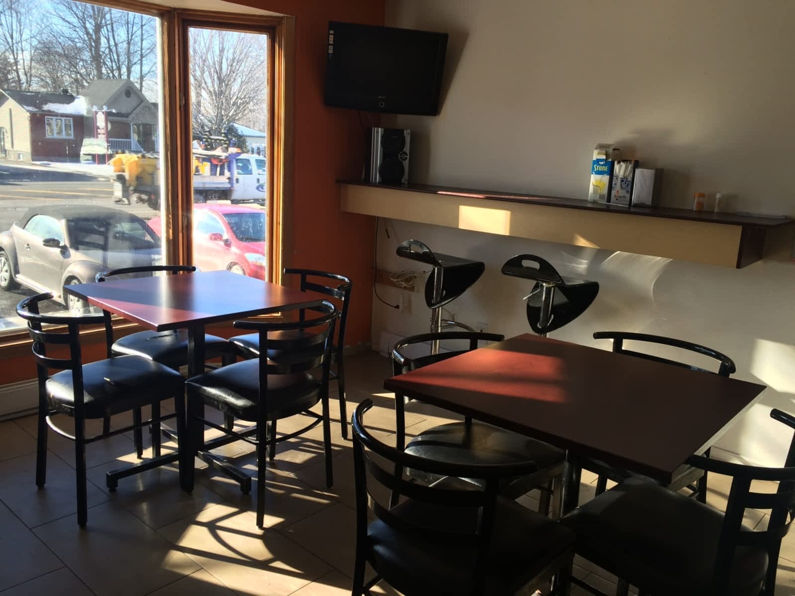 Photo credit: yellowpages.ca