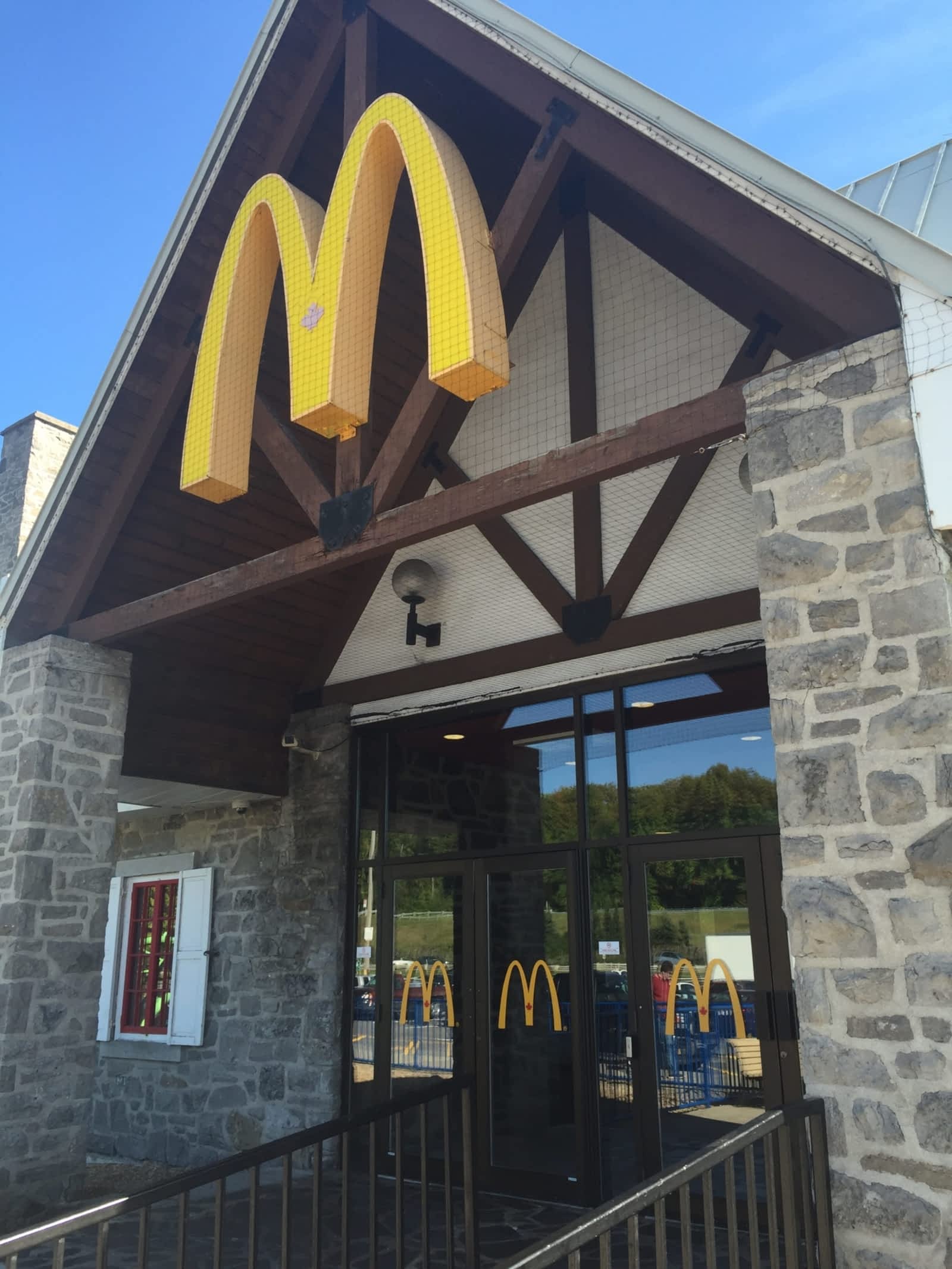 Photo credit: yellowpages.ca