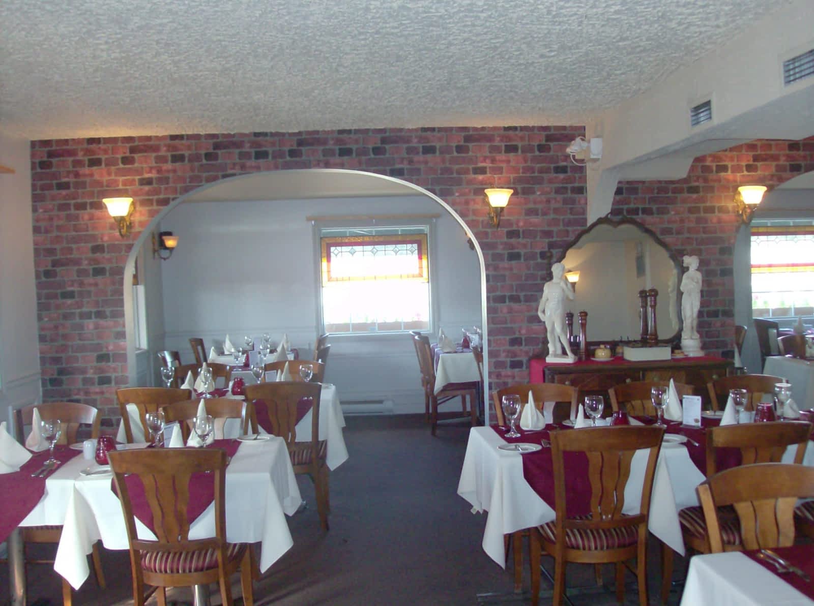 Photo credit: yellowpages.ca