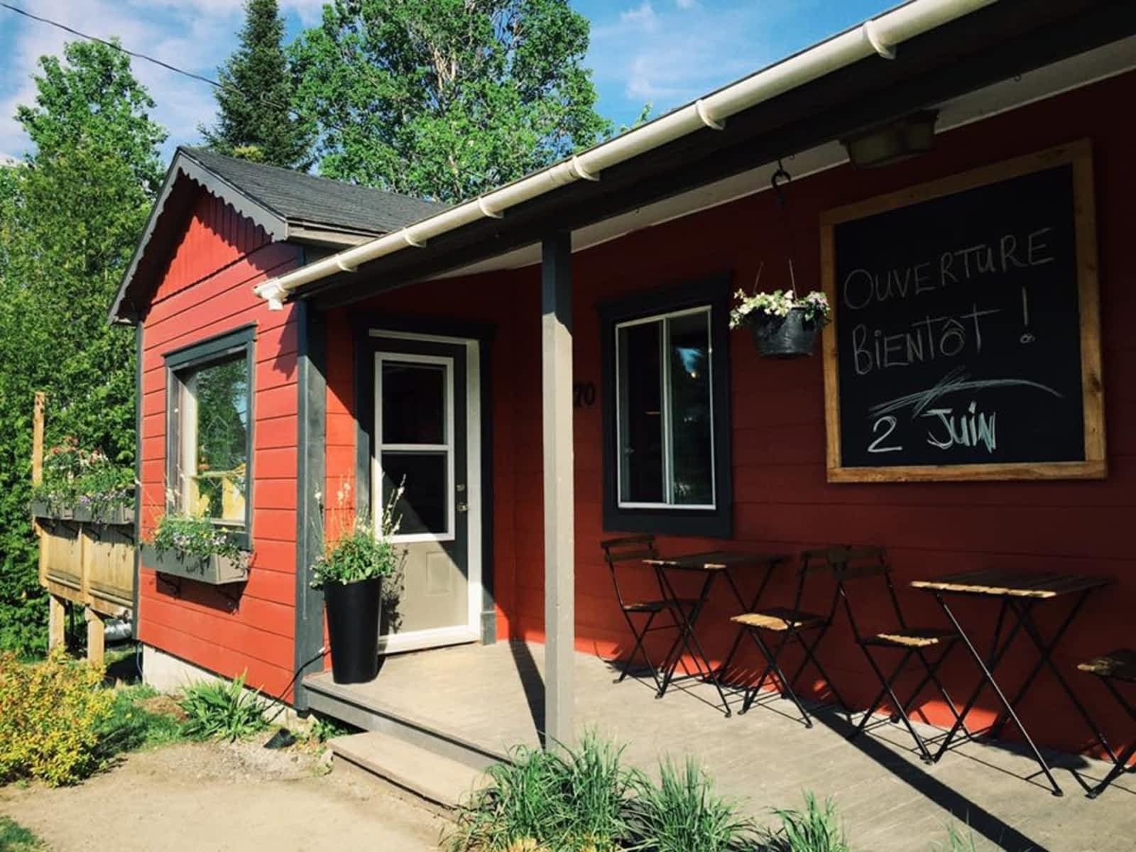 Photo credit: yellowpages.ca