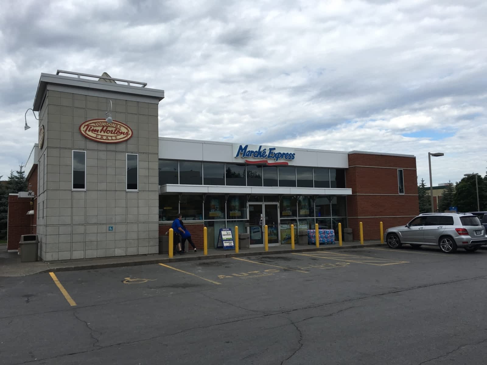 Photo credit: yellowpages.ca