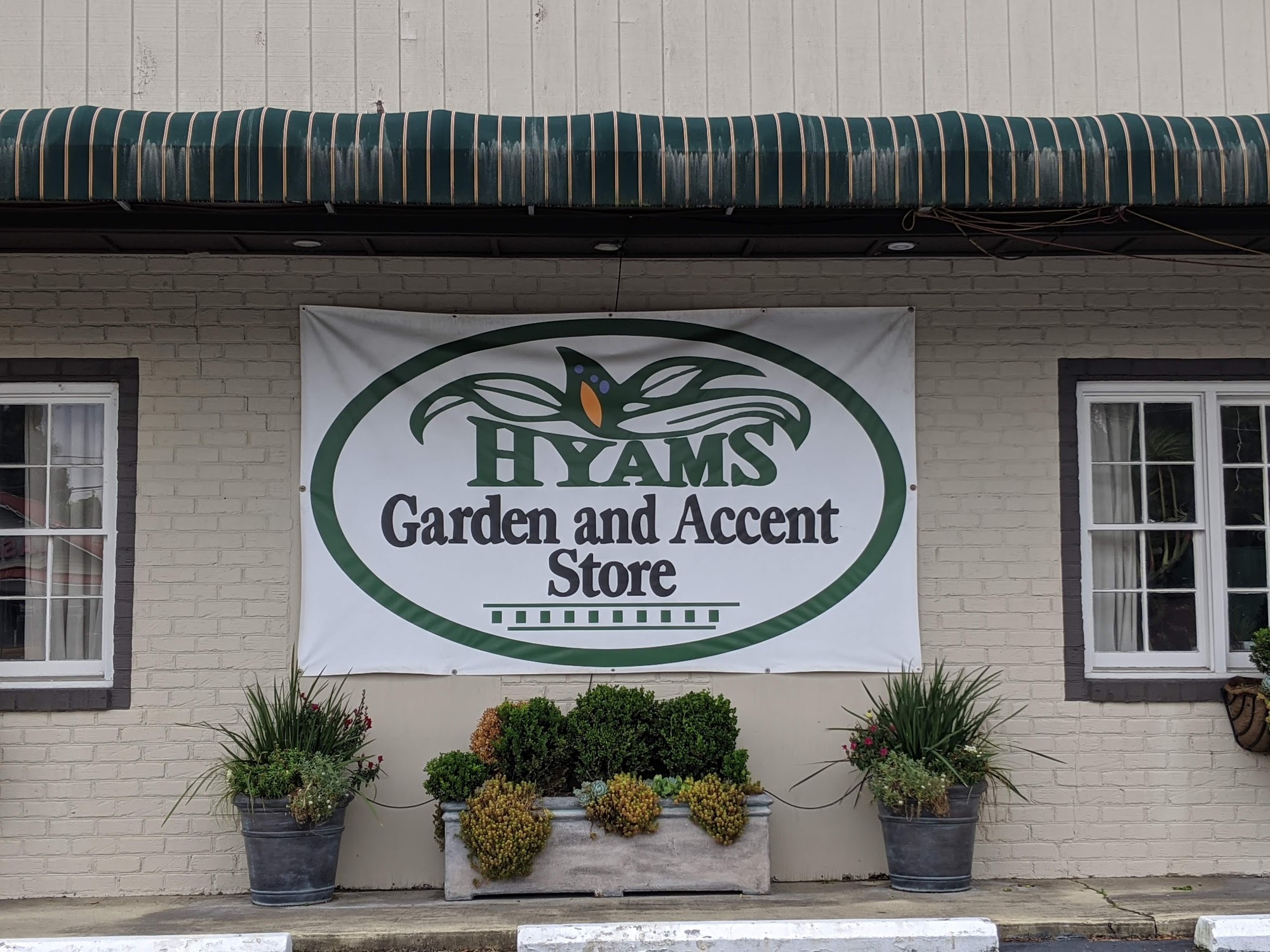 Hyams Garden & Accent Store
