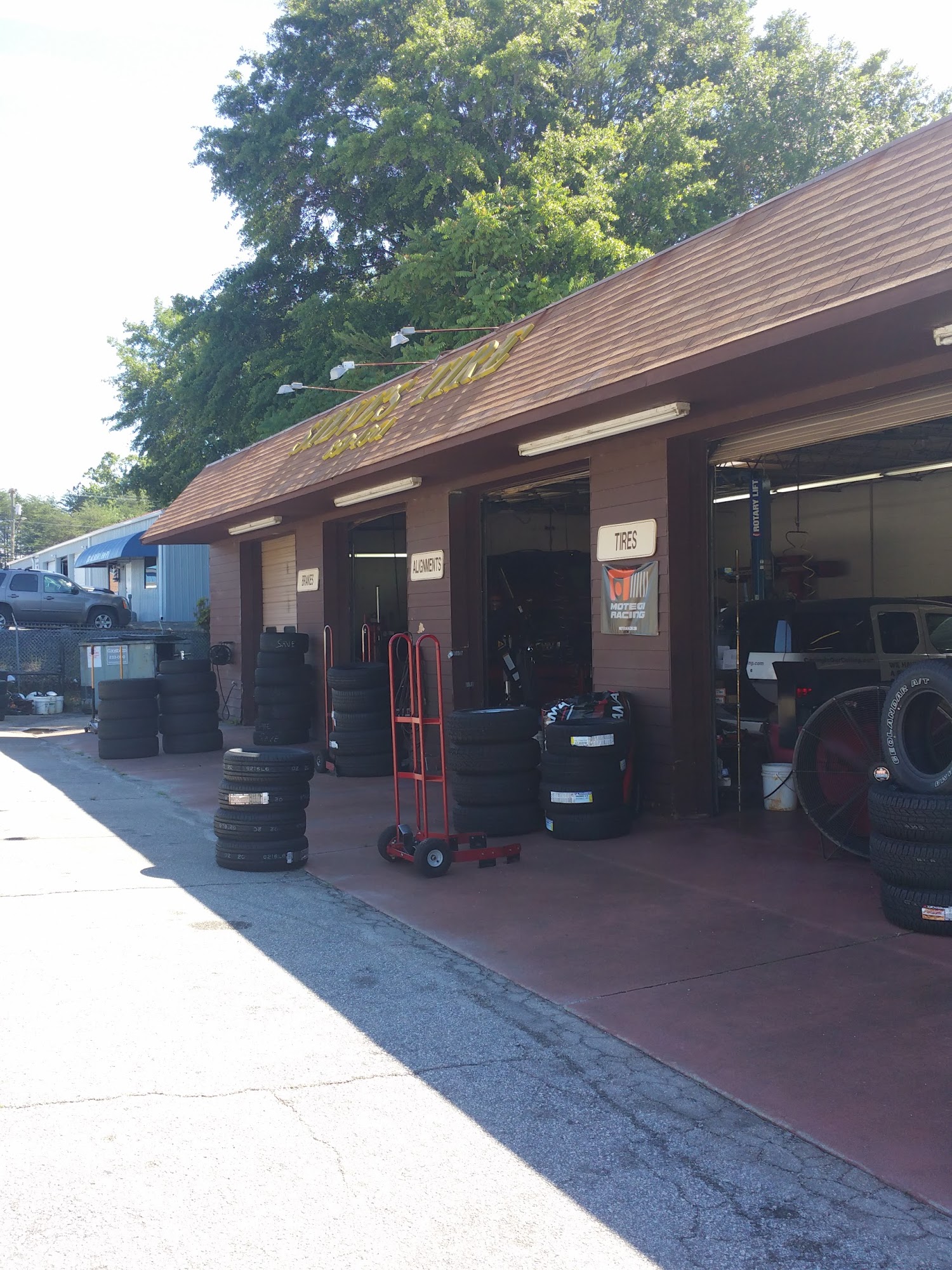 Steve's Tire & Service Center