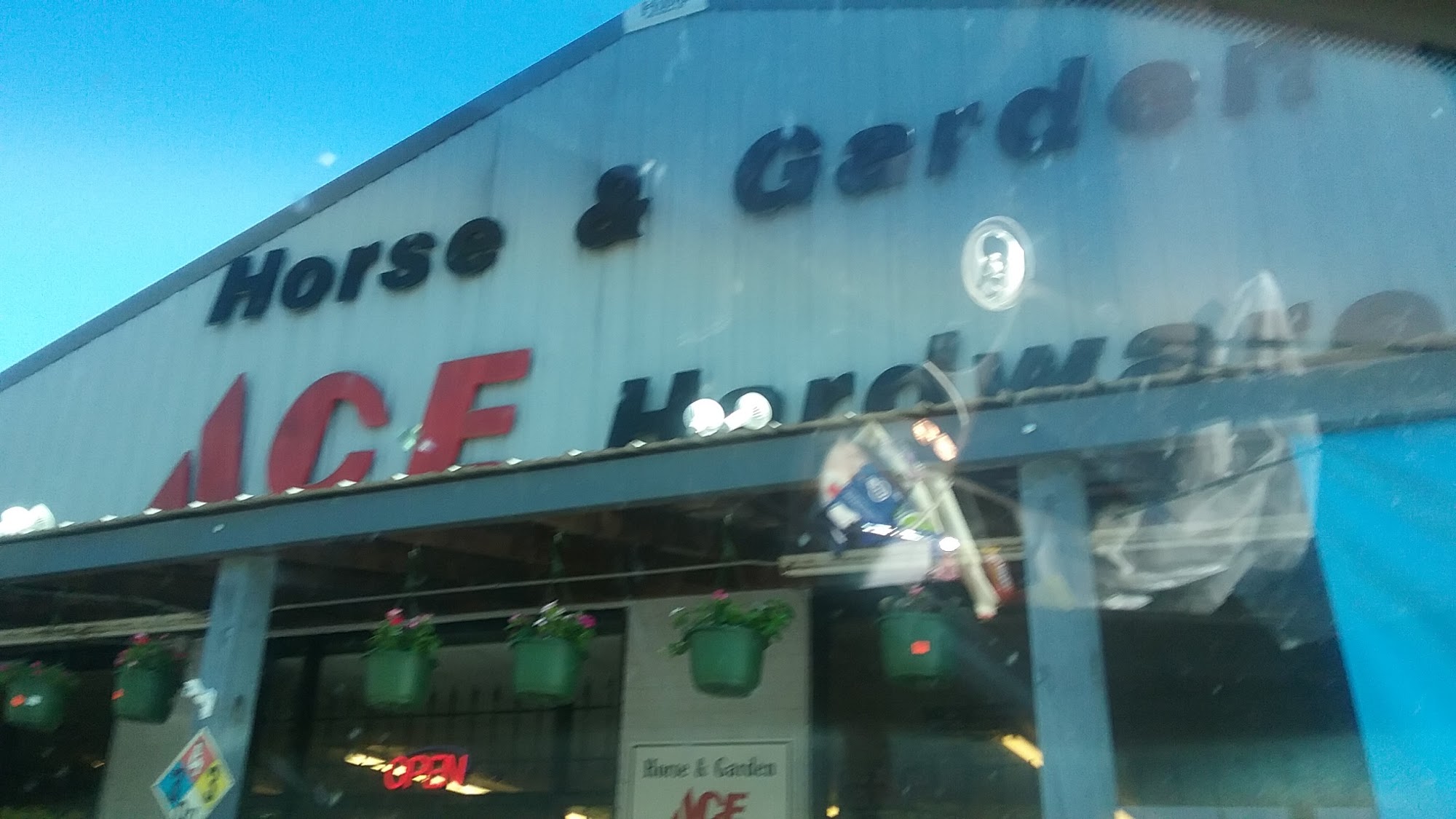 Horse & Garden Ace Hardware