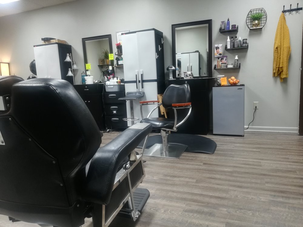 Chee Chee's Barber Shop & Styling Salon