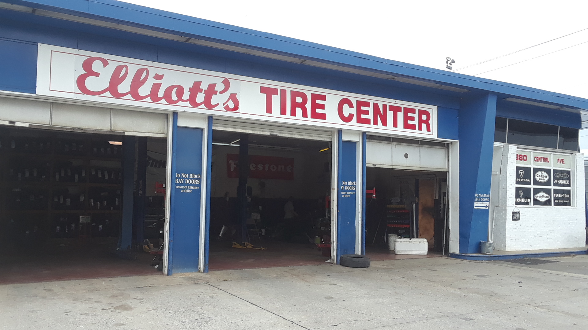 Elliott's Tire Center