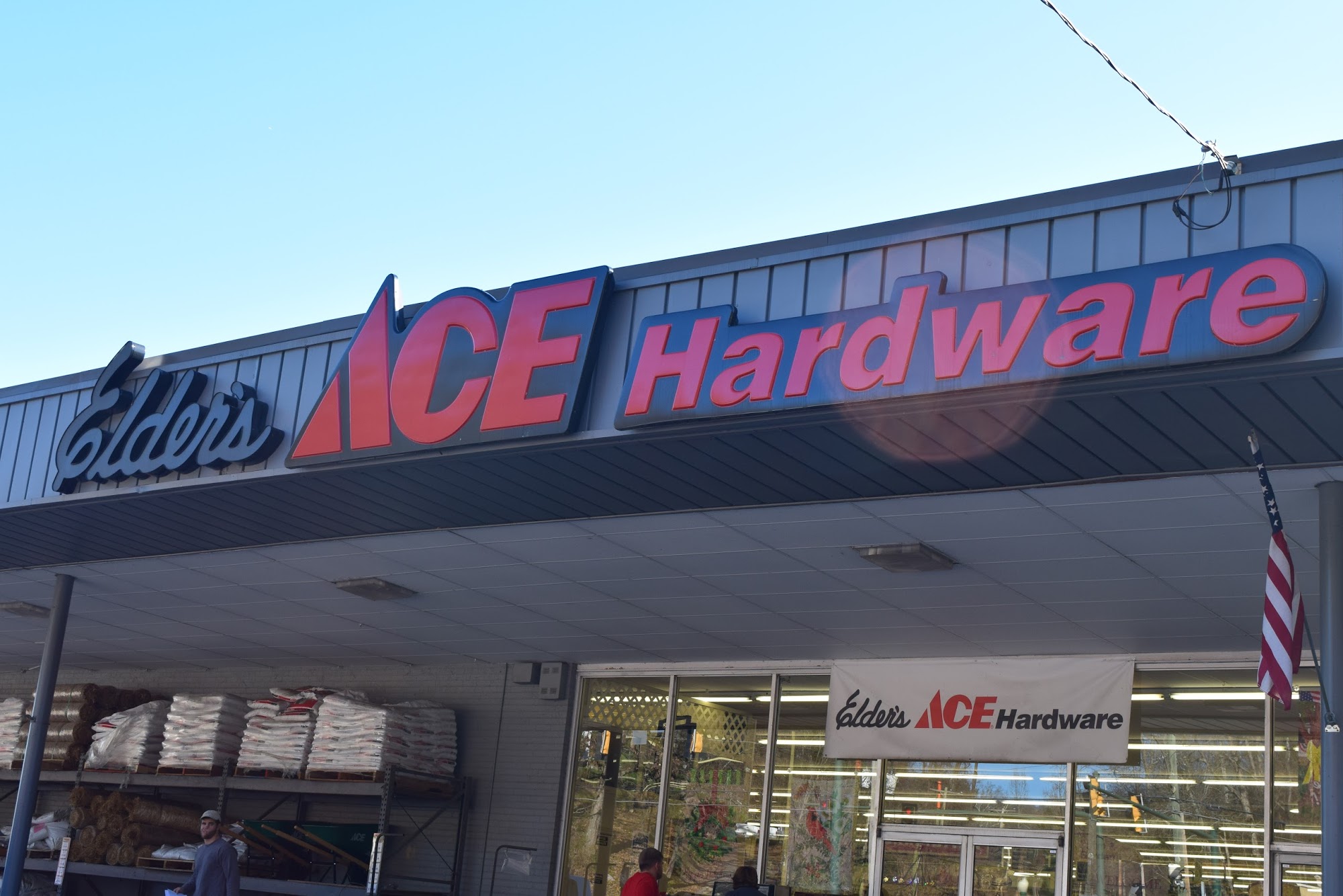 Elder's Ace Hardware- Dayton Blvd