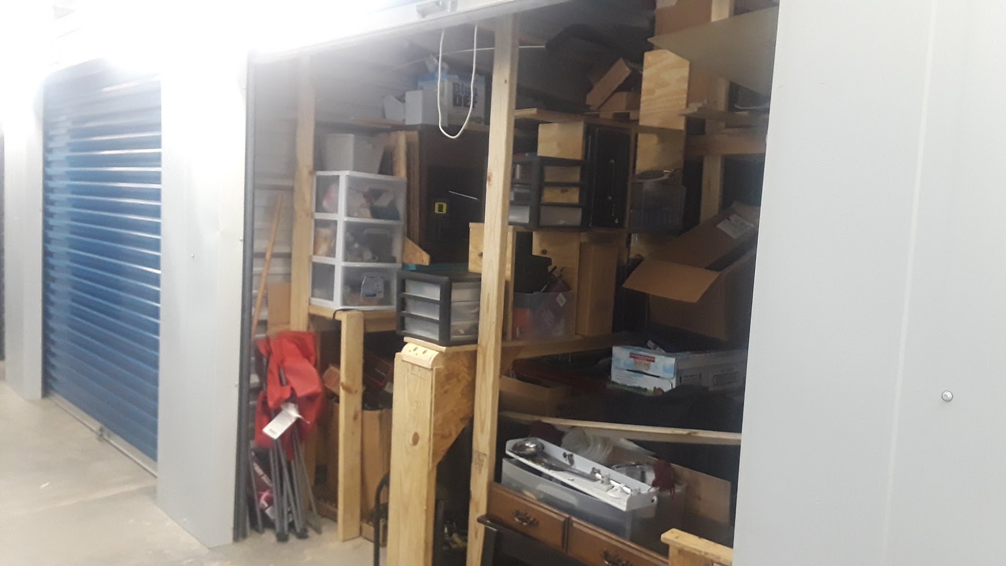 Speedy Storage/Mini Warehouse