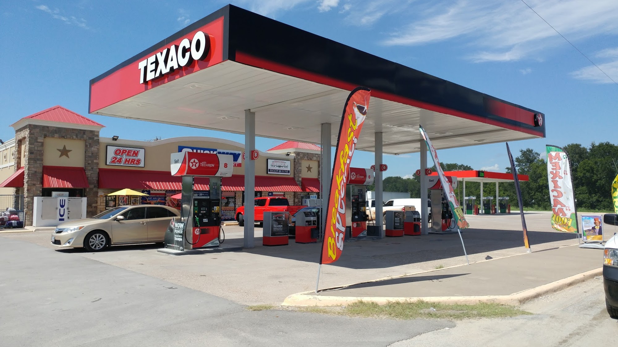 Texaco Truck Stop - Benbrook