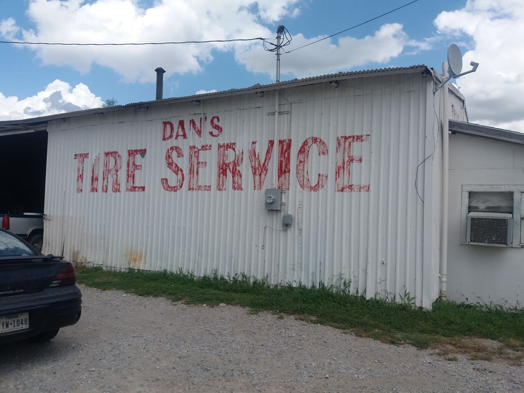 Dan's tire service 24 hours service