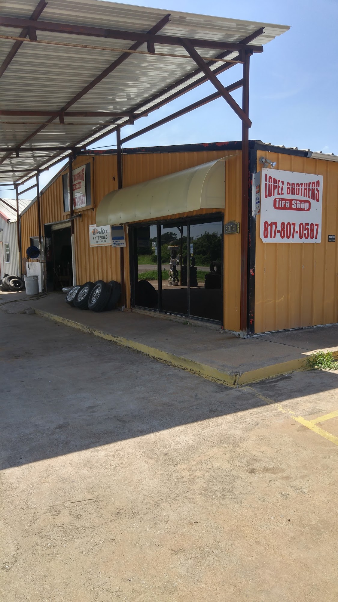 Lopez Brothers Tire Shop