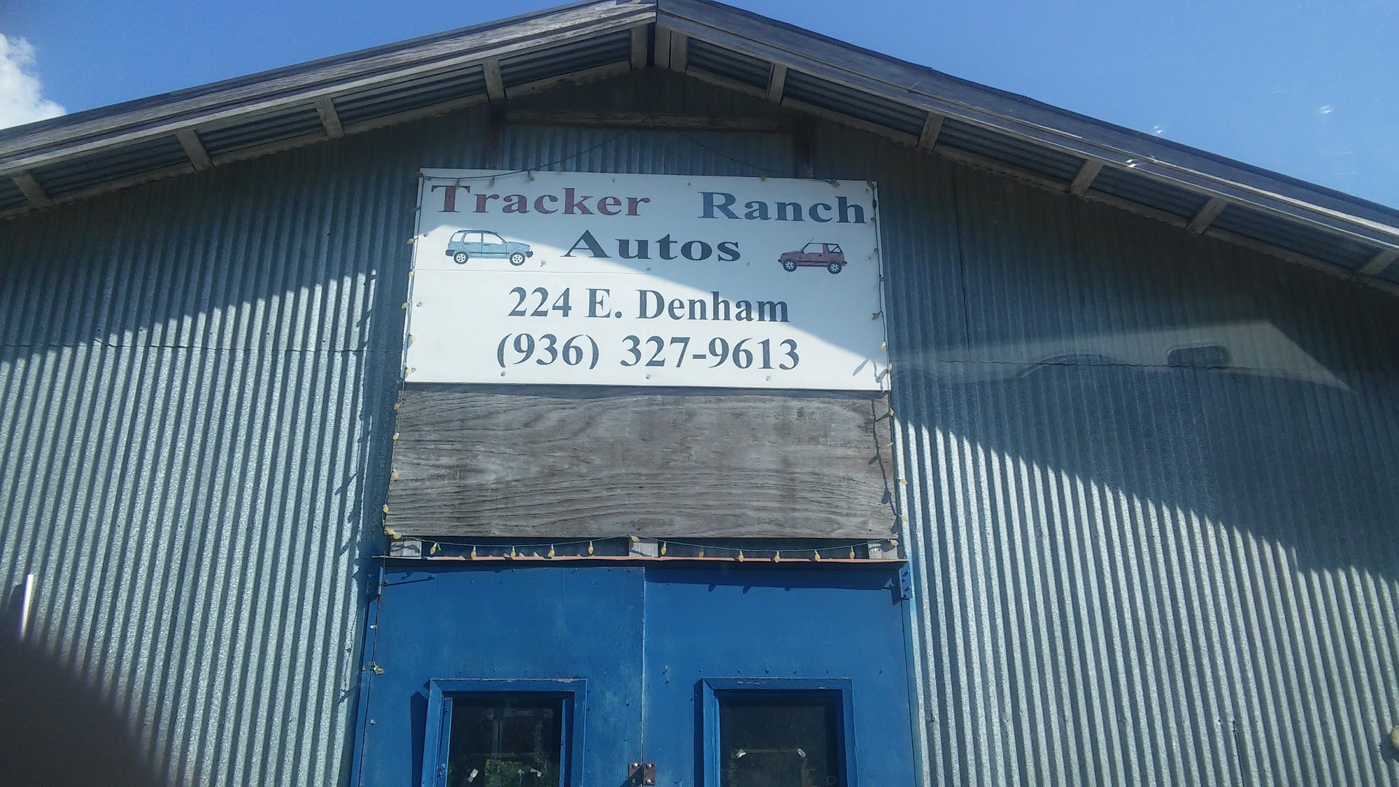 Tracker Ranch Autos