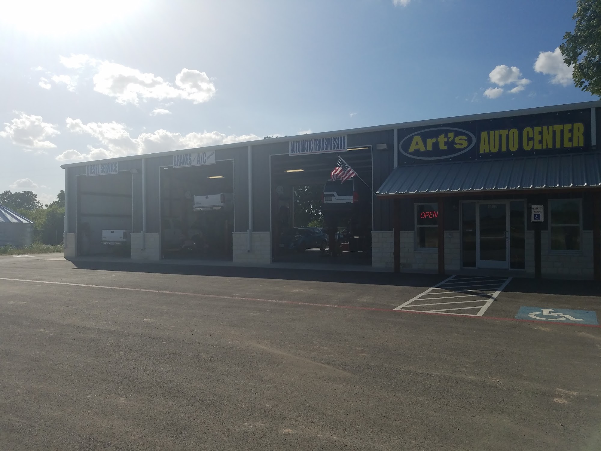 Arts Auto Center