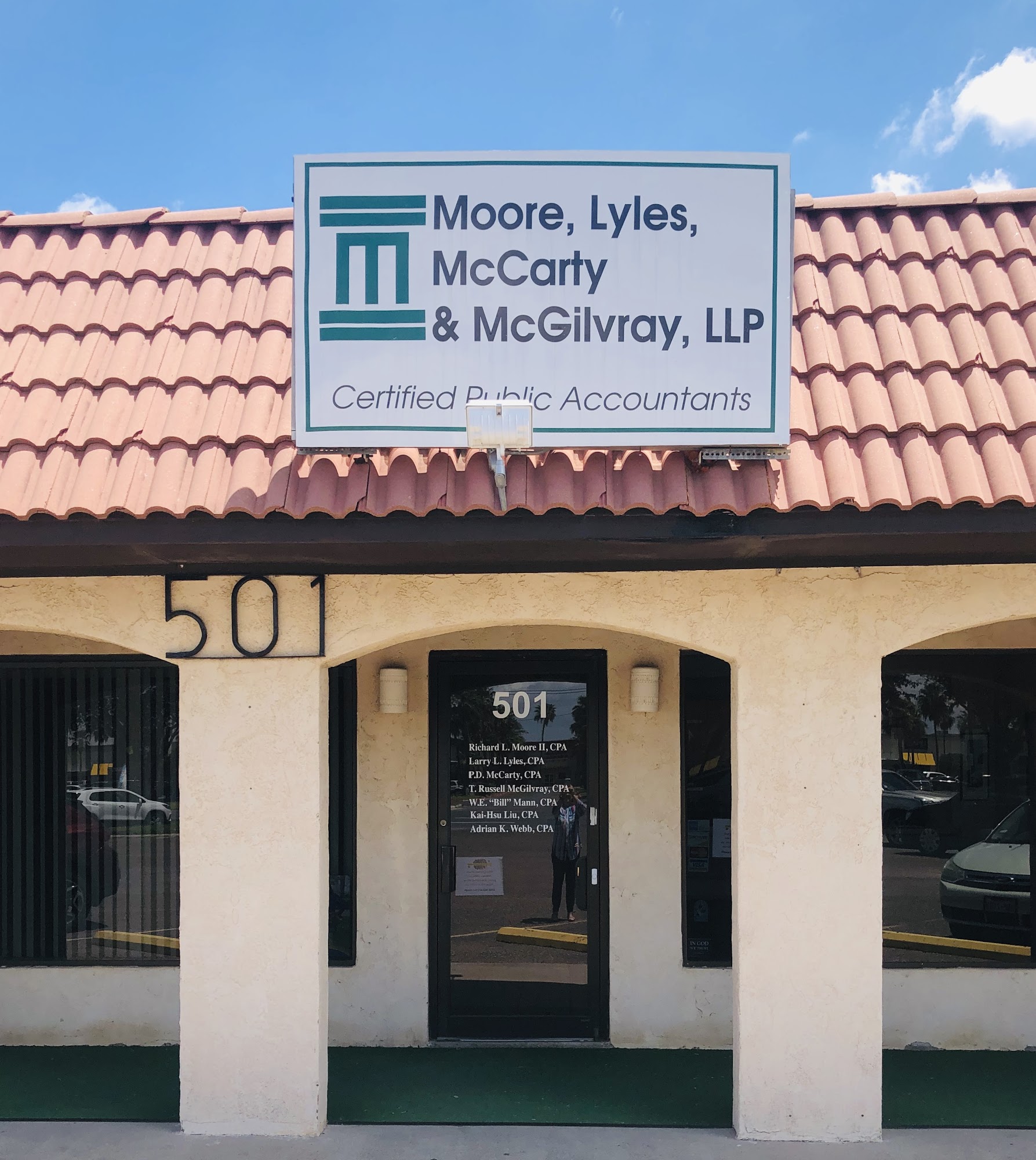 Moore Lyles McCarty & McGilvray, LLP