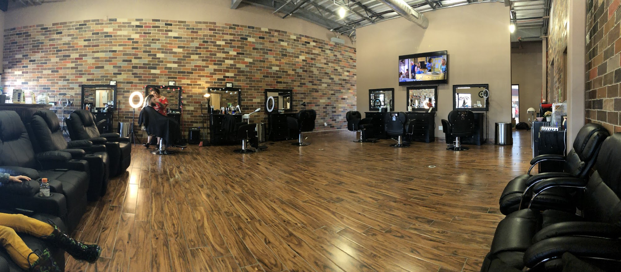 MADHOUSE Barber Shop
