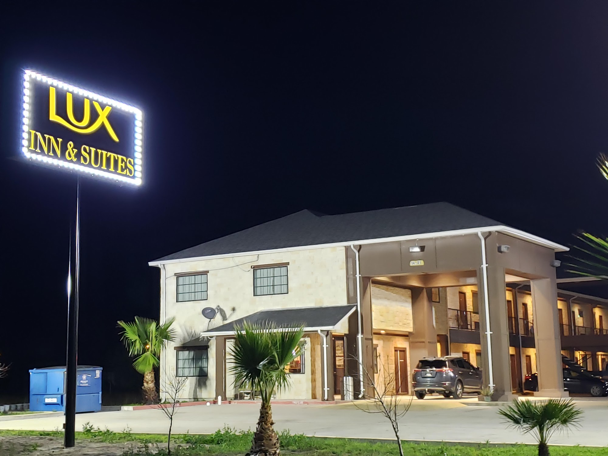 Lux Inn & Suites