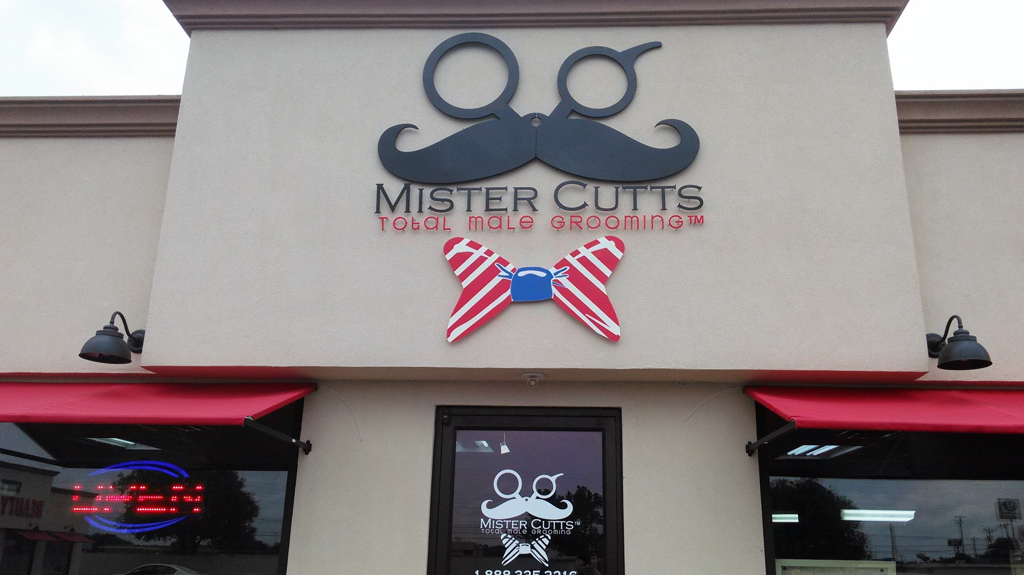 Mister Cutts Total Male Grooming