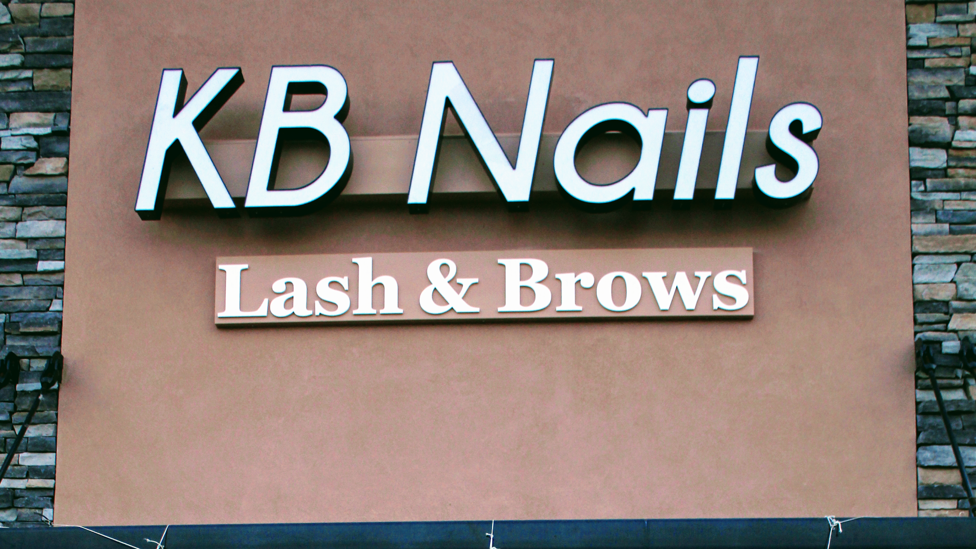 KB Nails Lash & Spa