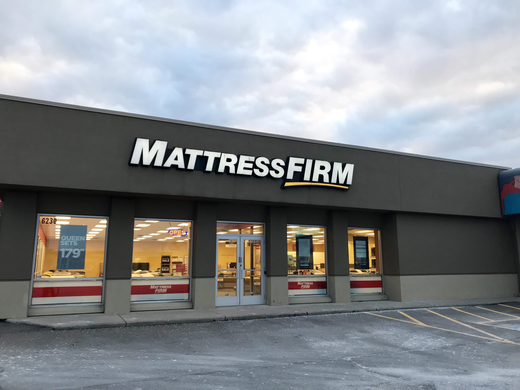 Mattress Firm Murray Clearance Center