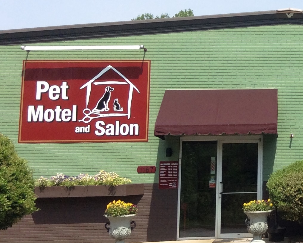 Pet Motel and Salon