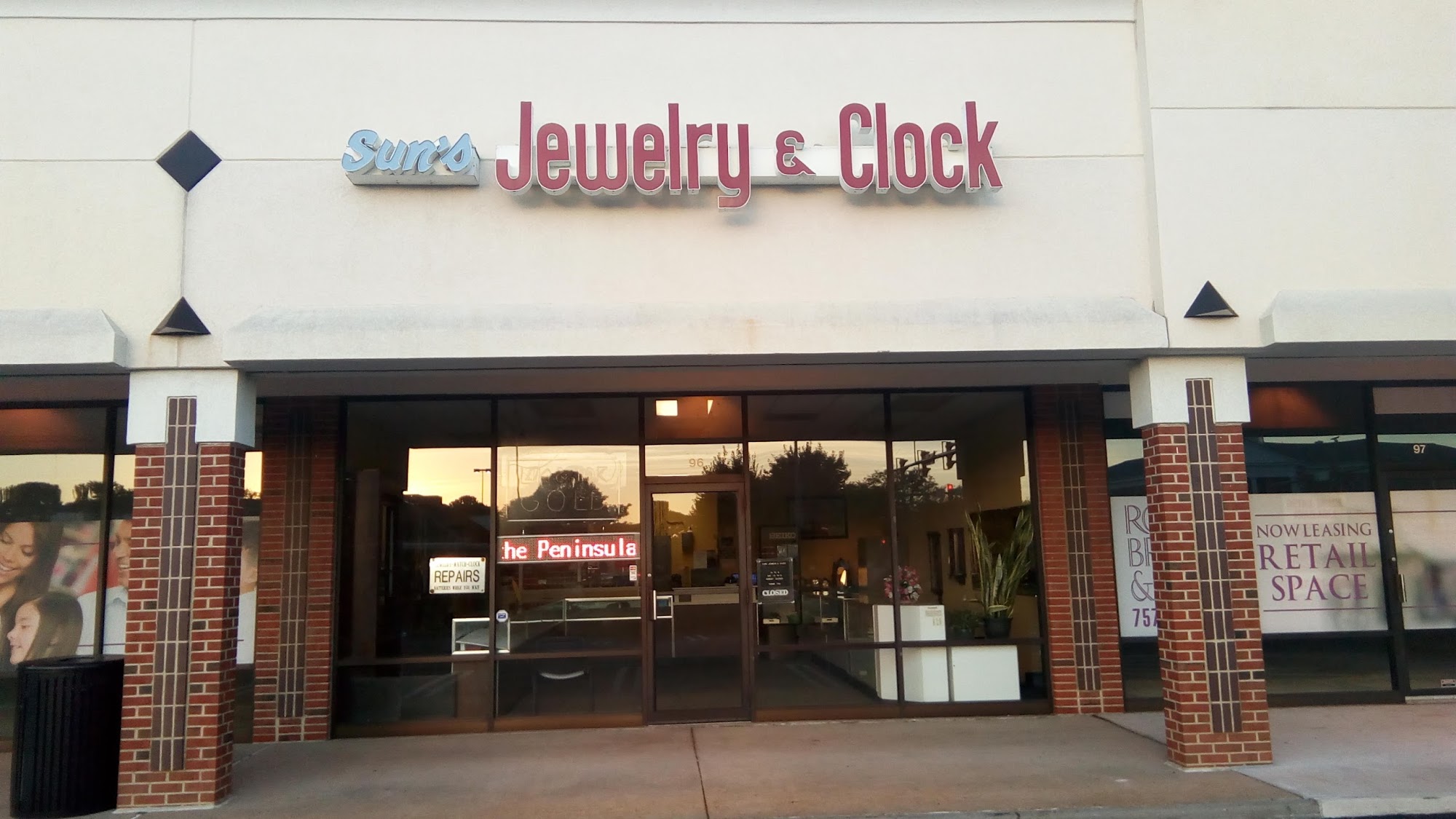 Sun's Jewelry & Clock