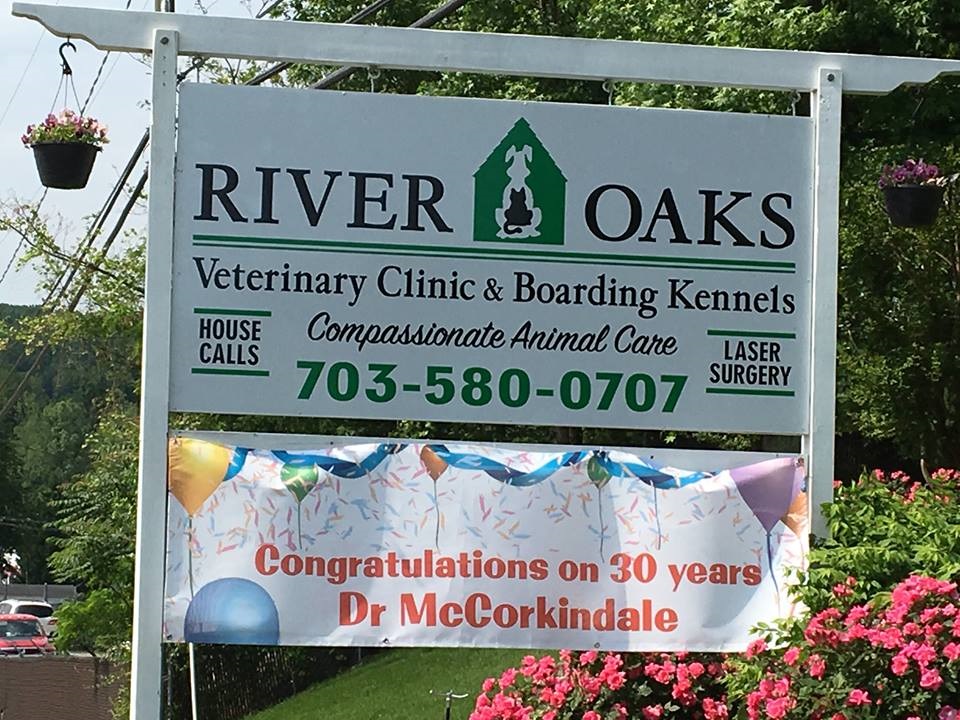 River Oaks Veterinary Clinic
