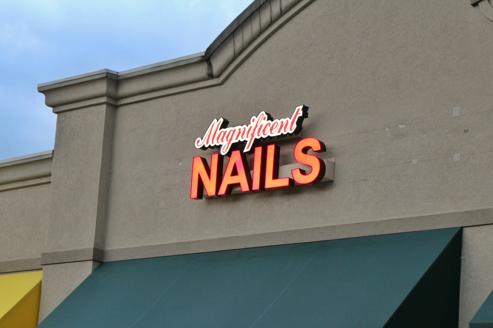 Magnificent Nails & Spa
