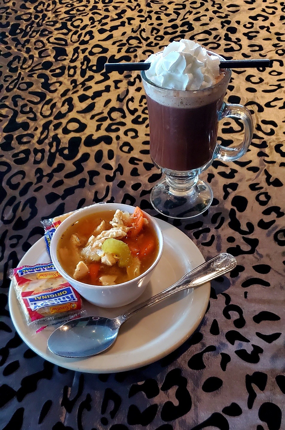 Browns Point Diner 6622 East Side Dr NE, Tacoma