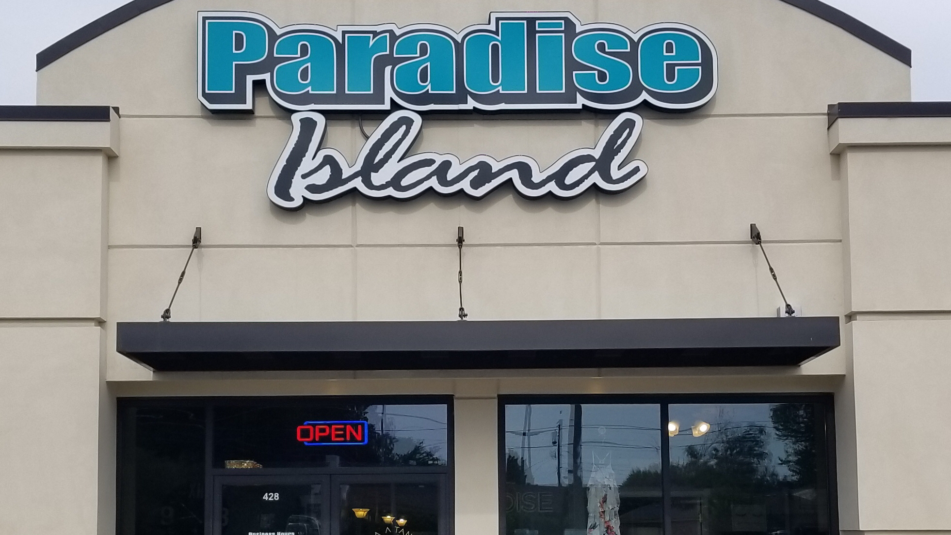 Paradise Tanning & Boutique