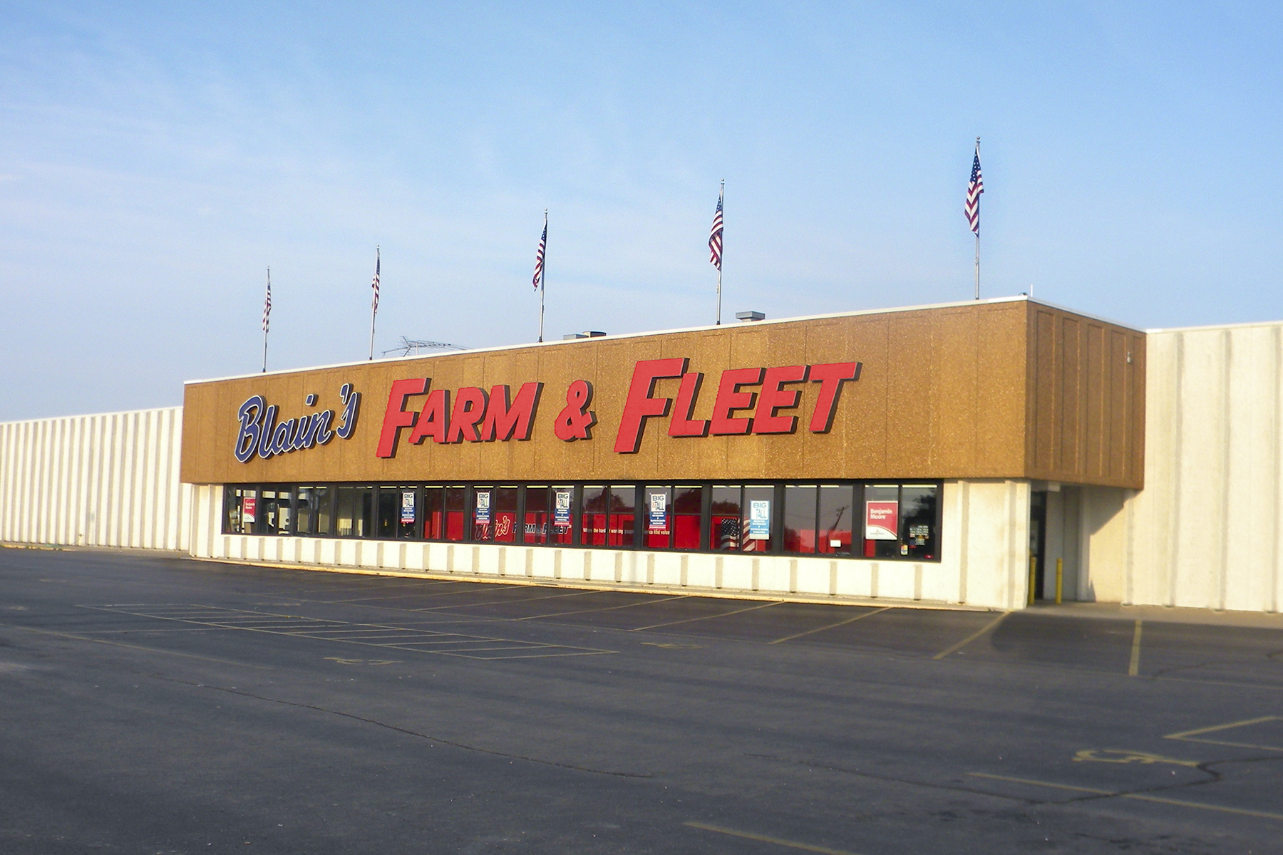 Blain's Farm & Fleet Tires and Auto Service Center - Watertown, WI