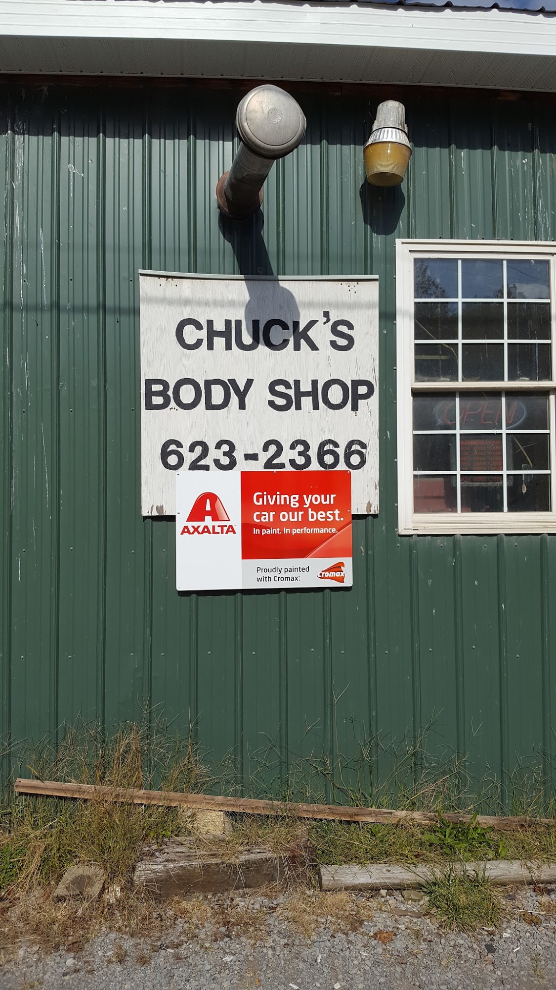 Chuck's Auto Body