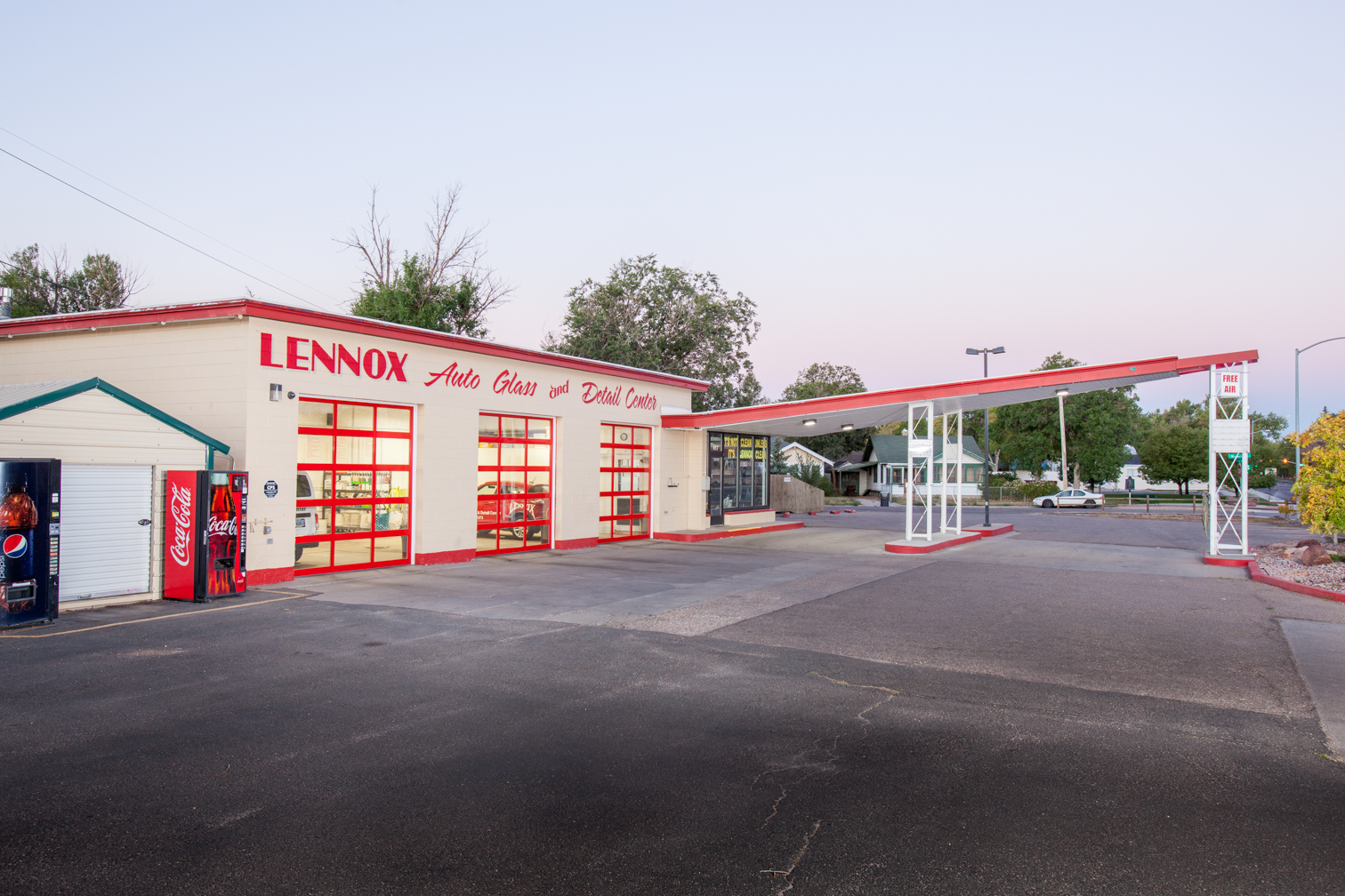 Lennox Auto Glass & Detail Center